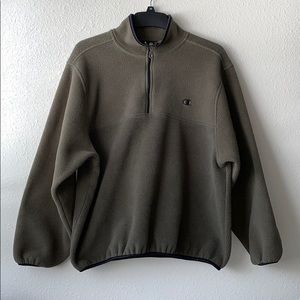 Men’s Champion Half-zip fleece... size L